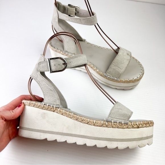 Abound womens Grey Maxwell Platform Ankle Strap Sandals size 9 - Picture 4 of 11